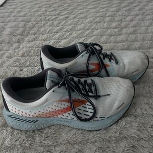Brooks Women's Athletic Shoes - White and Orange